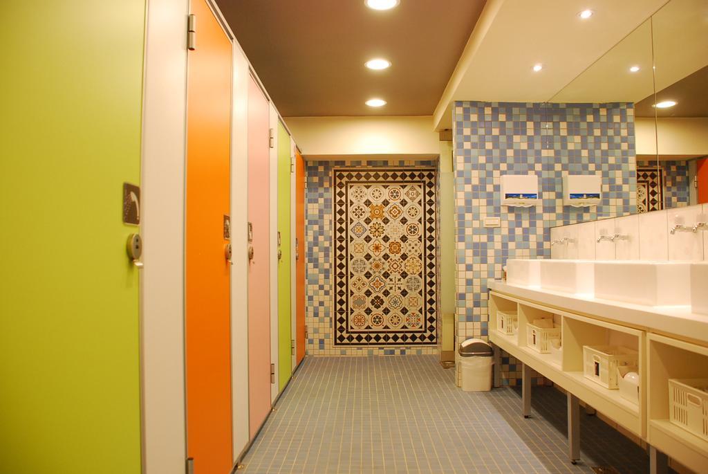 Taipei Livepal Hostel Екстериор снимка