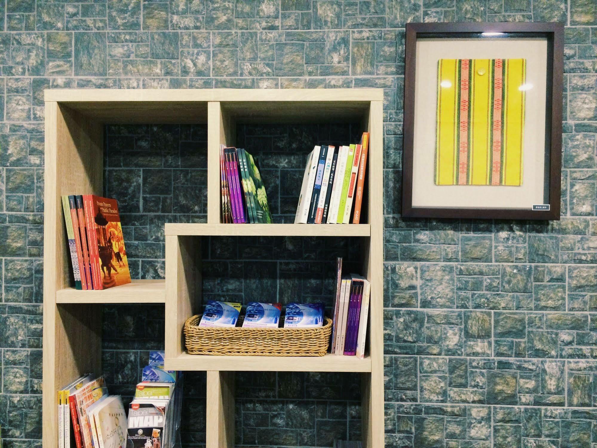 Taipei Livepal Hostel Екстериор снимка