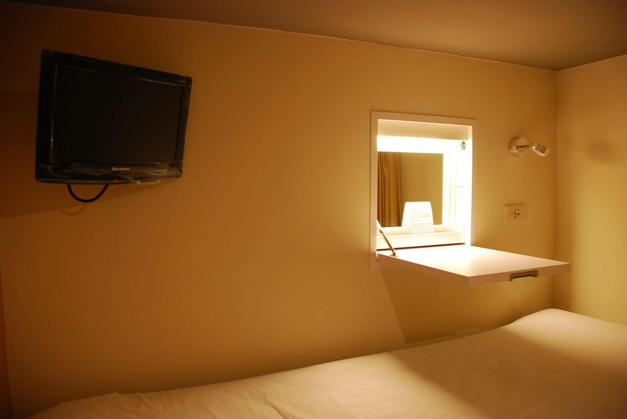 Taipei Livepal Hostel Екстериор снимка