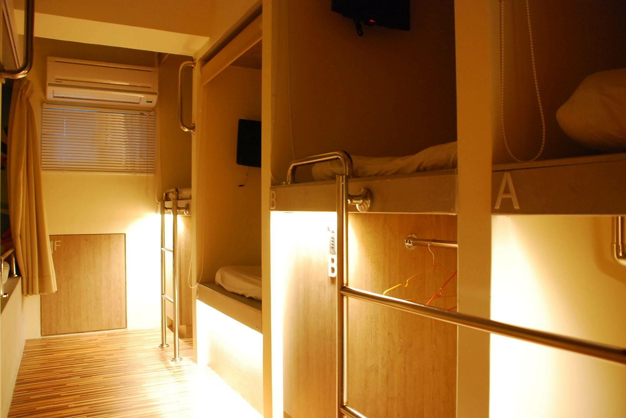 Taipei Livepal Hostel Екстериор снимка